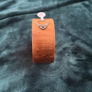 Fragrant Jewels Carnival Mask Ring